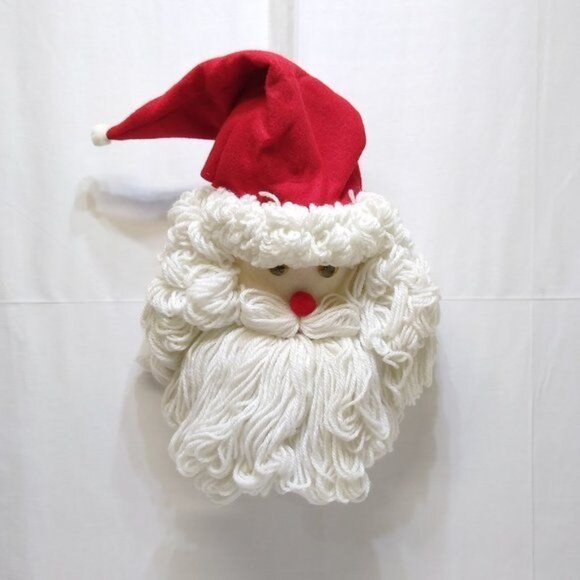 Santa Claus Handmade Yarn Wall Hanging Red Hat & Googly Eyes - Christmas Decor - Picture 1 of 5